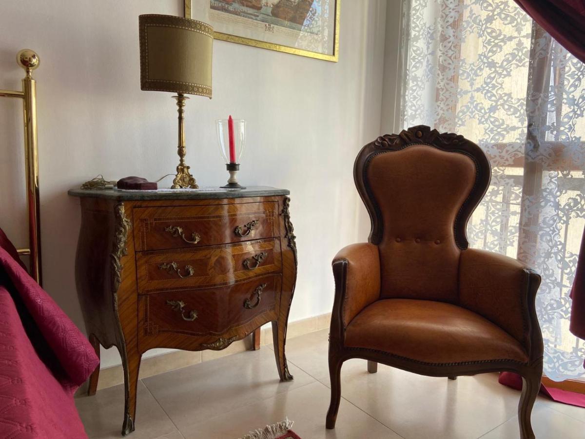 ليتشي B&B Larazzo المظهر الخارجي الصورة